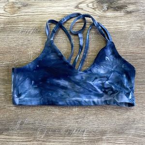 Beyond Yoga tie dye sports bra worn once Size S